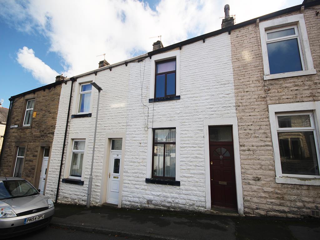 2 bedroom mid terrace house To Let in Barnoldswick - Main Image